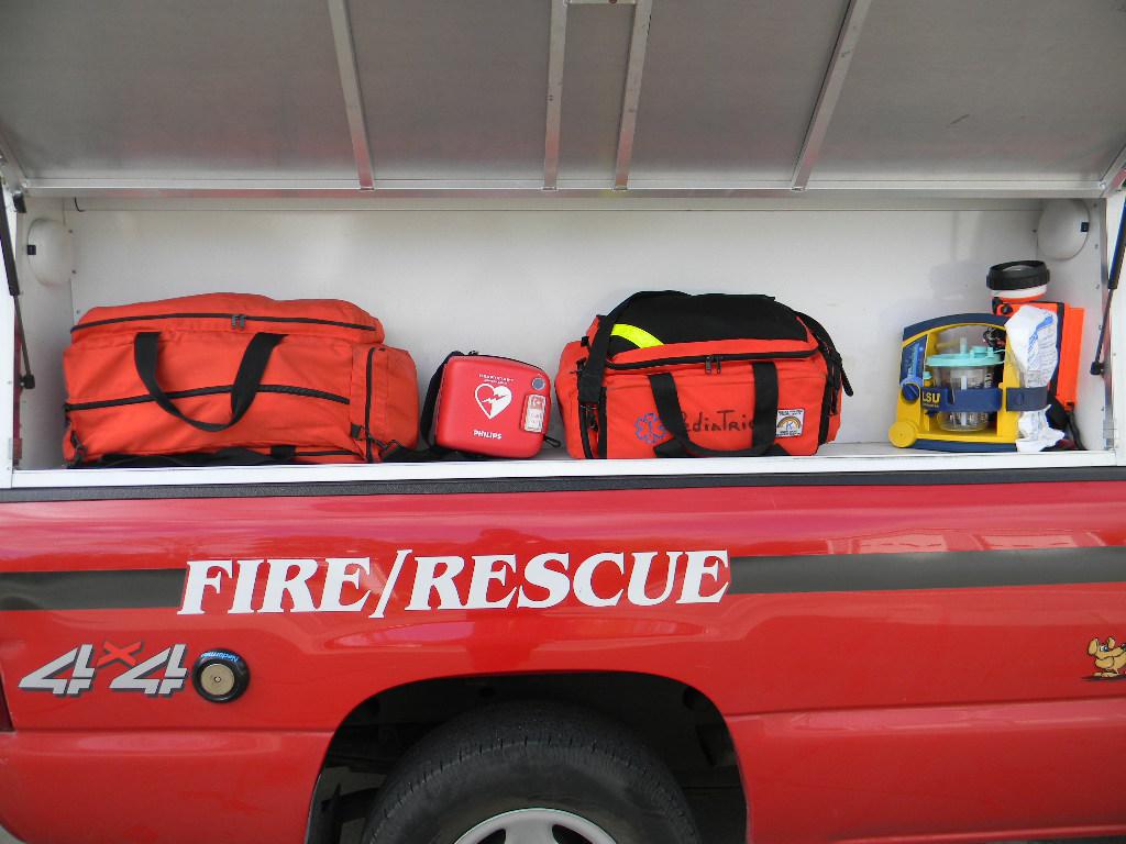 Adult & Pediatic bags with AED and portable suction
